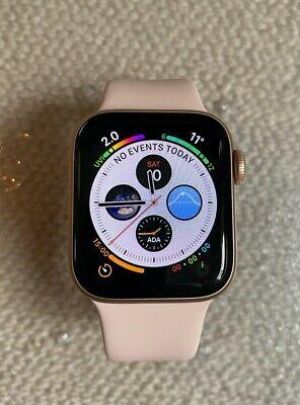 Apple Watch Series 5 40mm Gold-Tone Aluminium Case with Pink Sand Sport Band...